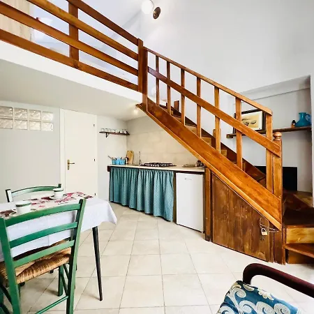 {suite Riva} ✩✩✩✩✩ Seaside Abitare Snc